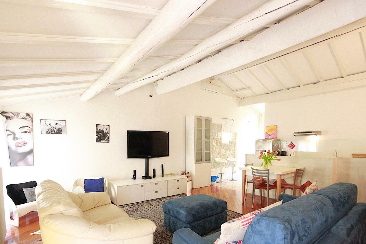 Bianco Apartment Verona Buitenkant foto