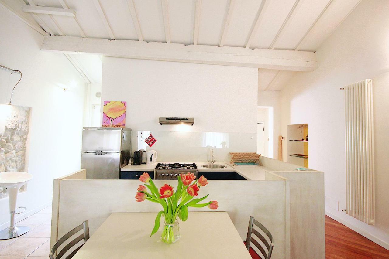 Bianco Apartment Verona Buitenkant foto