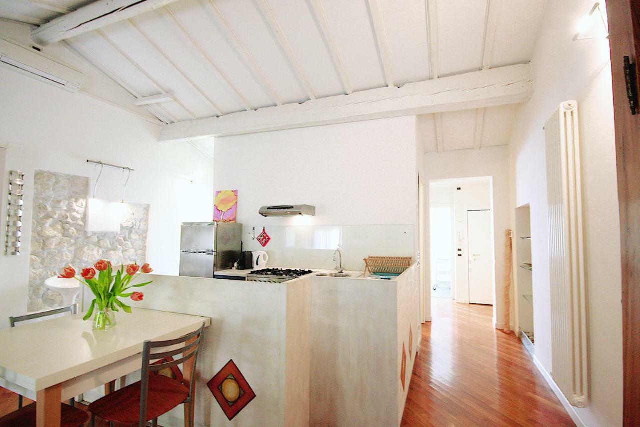 Bianco Apartment Verona Buitenkant foto