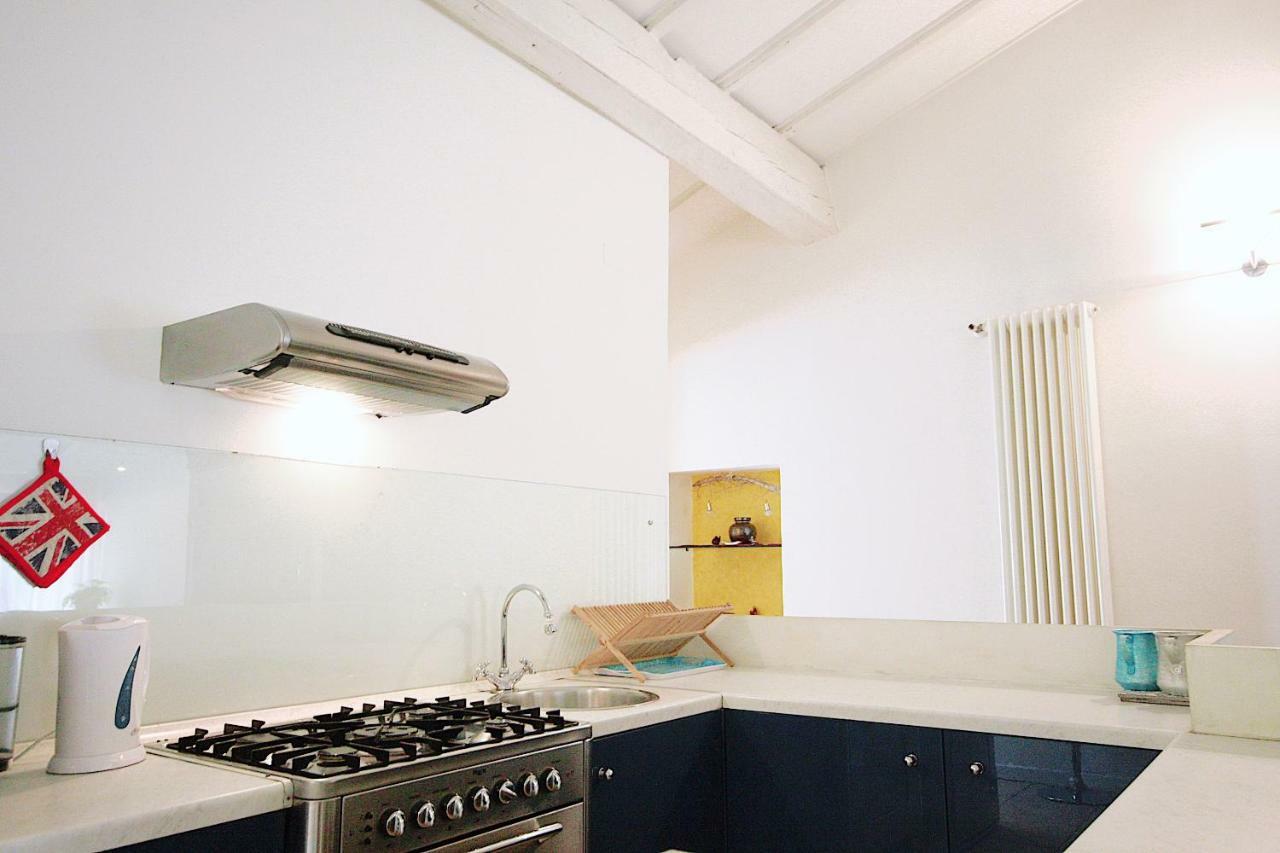Bianco Apartment Verona Buitenkant foto